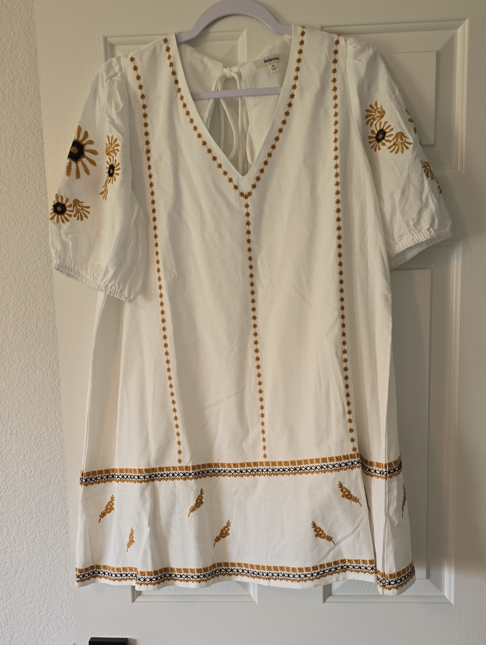 LALAVON  White Embroidered V-Neck Cotton Dress Sz Med